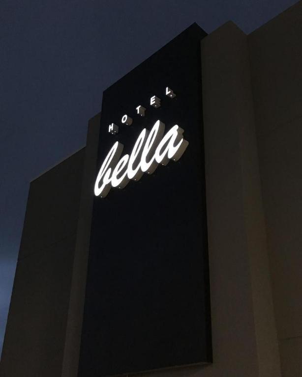Hotel Bella Jersey Village Exterior photo